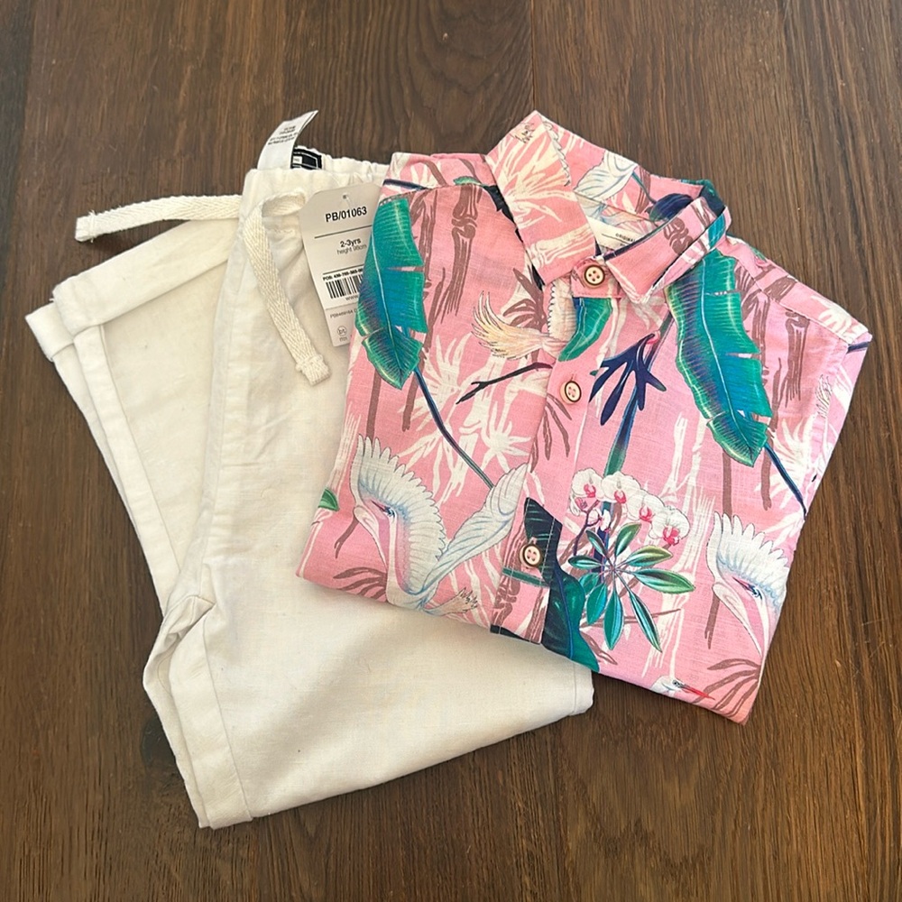 Next (English Brand) resort set. 2-3T NWT